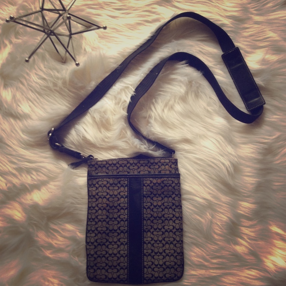 Authentic coach crossbody and coin purse